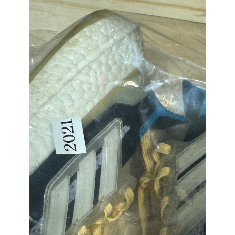 Adidas Women's UltraBoost 21 size 5.5 - Picture 8 of 8
